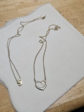 Avon Gold-Tone Heart Pendant Necklace with 'S' Initial - Gold